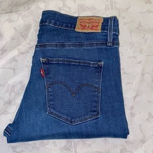 Levi's Women's Slimming Skinny Jeans